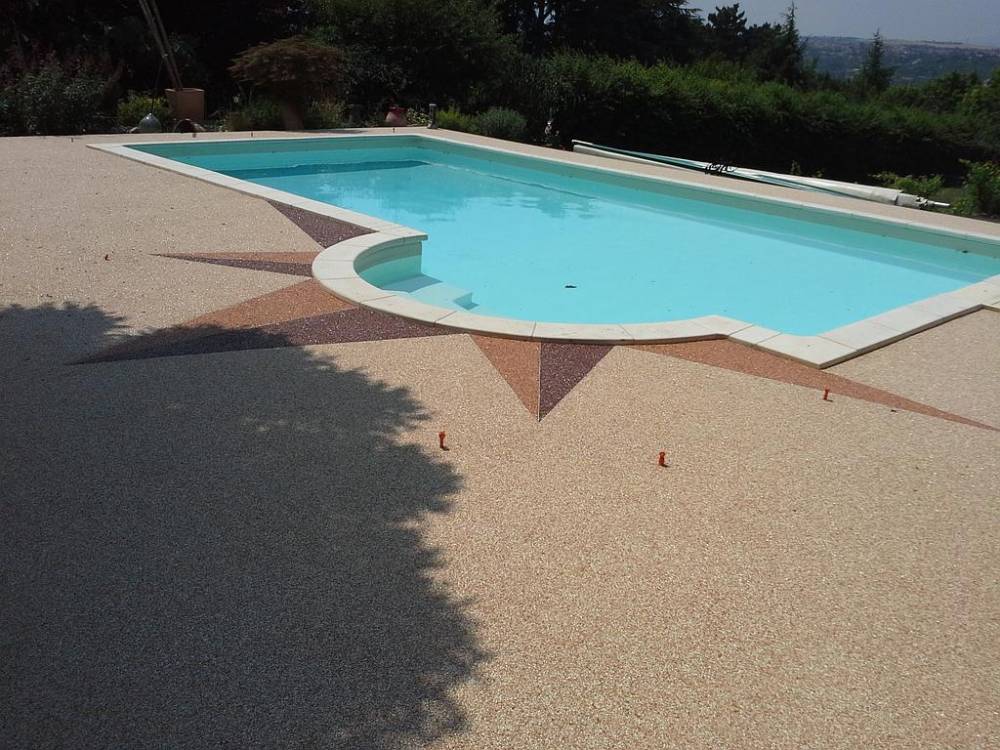 piscine et rose des vents